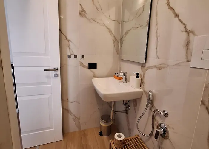 Dolce Luna Guest house 3*